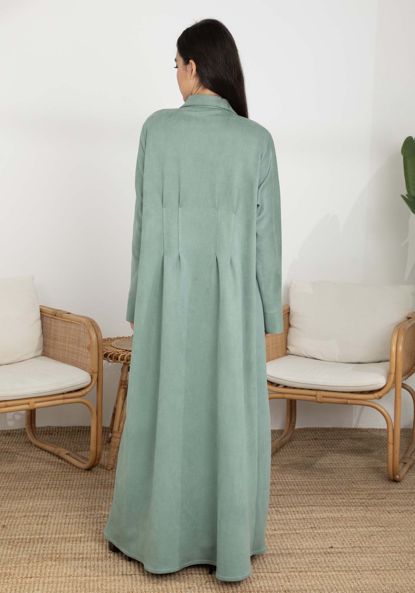 Green Suede Lapel Collar Abaya – Soft, Elegant, and Perfect for Winter