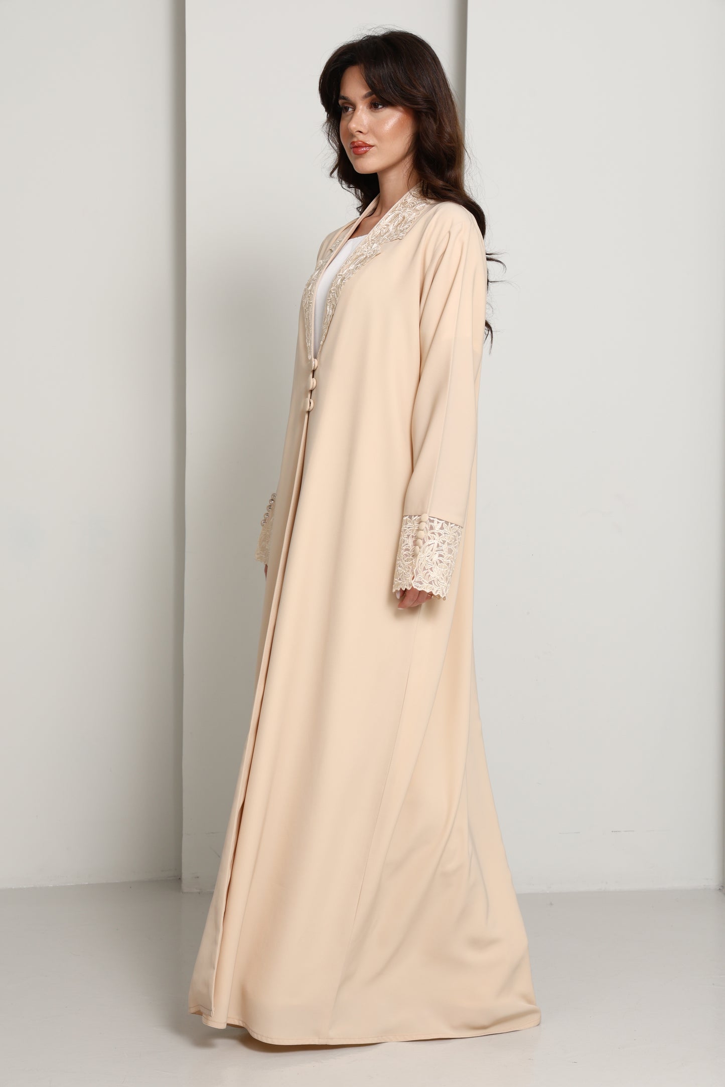The Sandstone Sovereign – Blazer-Cut Abaya with Guipure Lace Detailing
