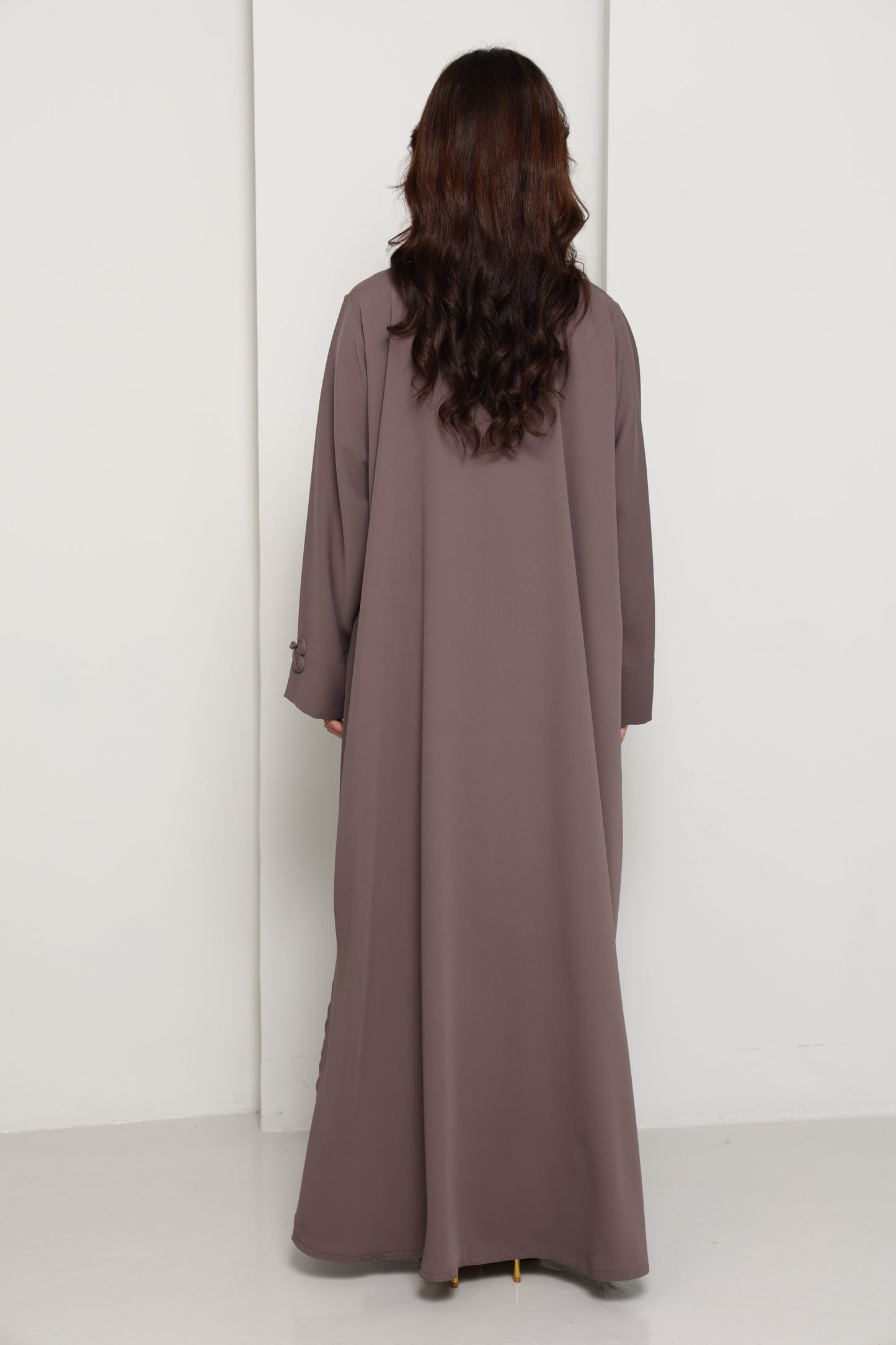 Mocha Brown Closed Abaya with Tonal Loop Fastenings