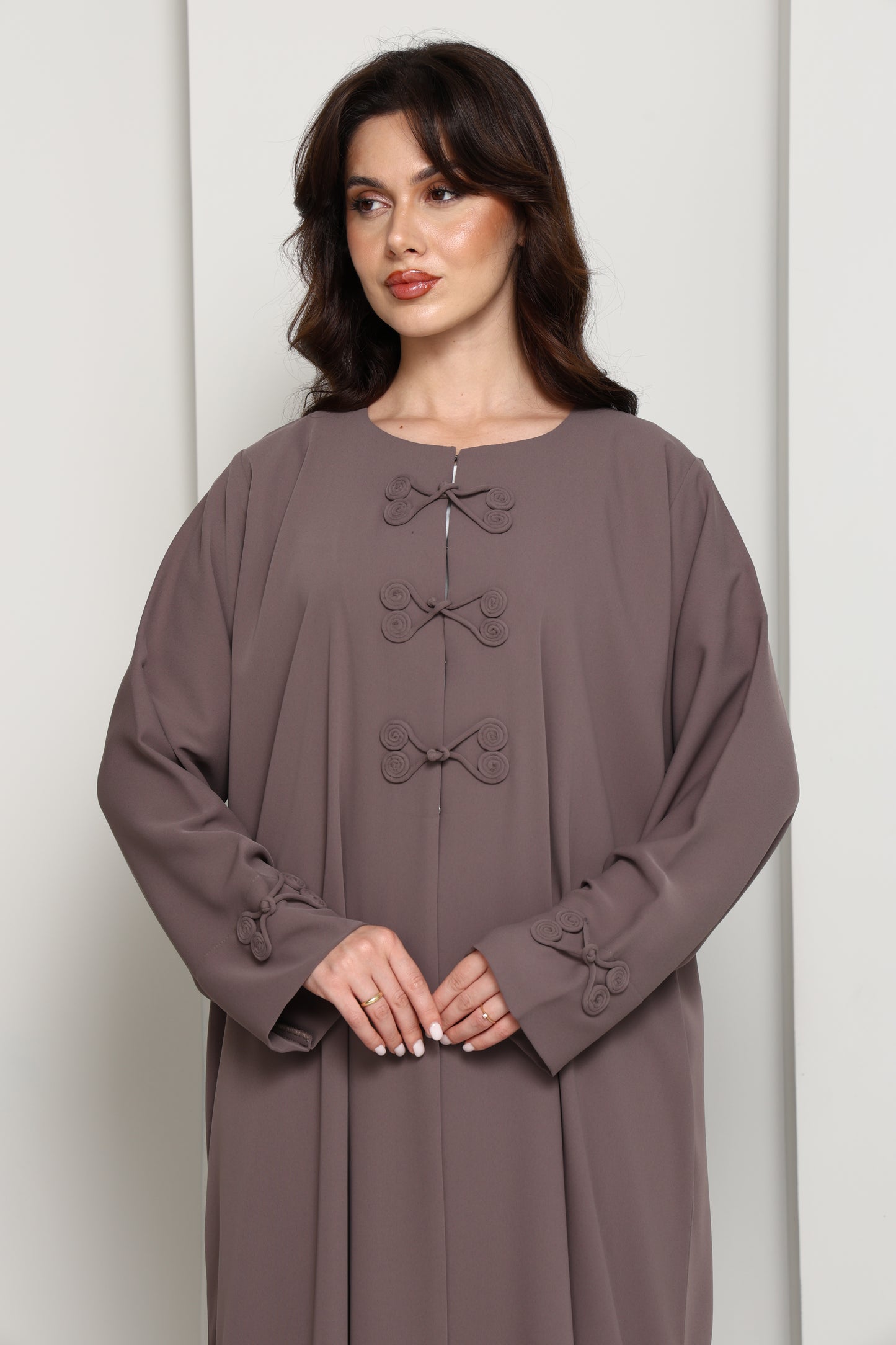 Mocha Brown Closed Abaya with Tonal Loop Fastenings
