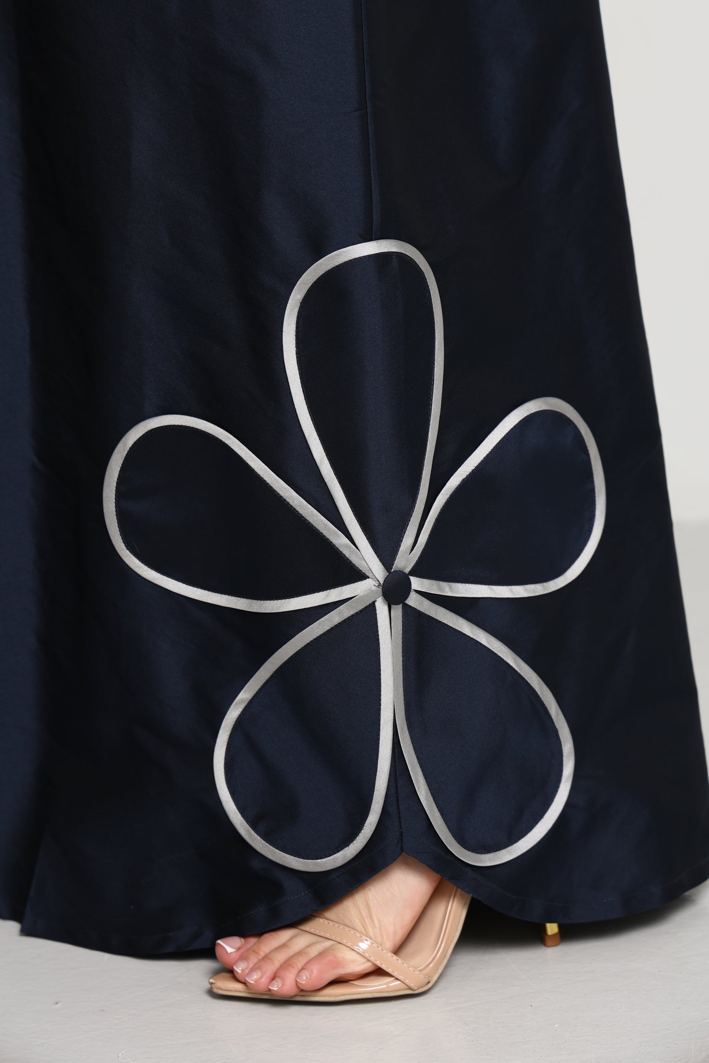 The Midnight Bloom Taffeta Abaya