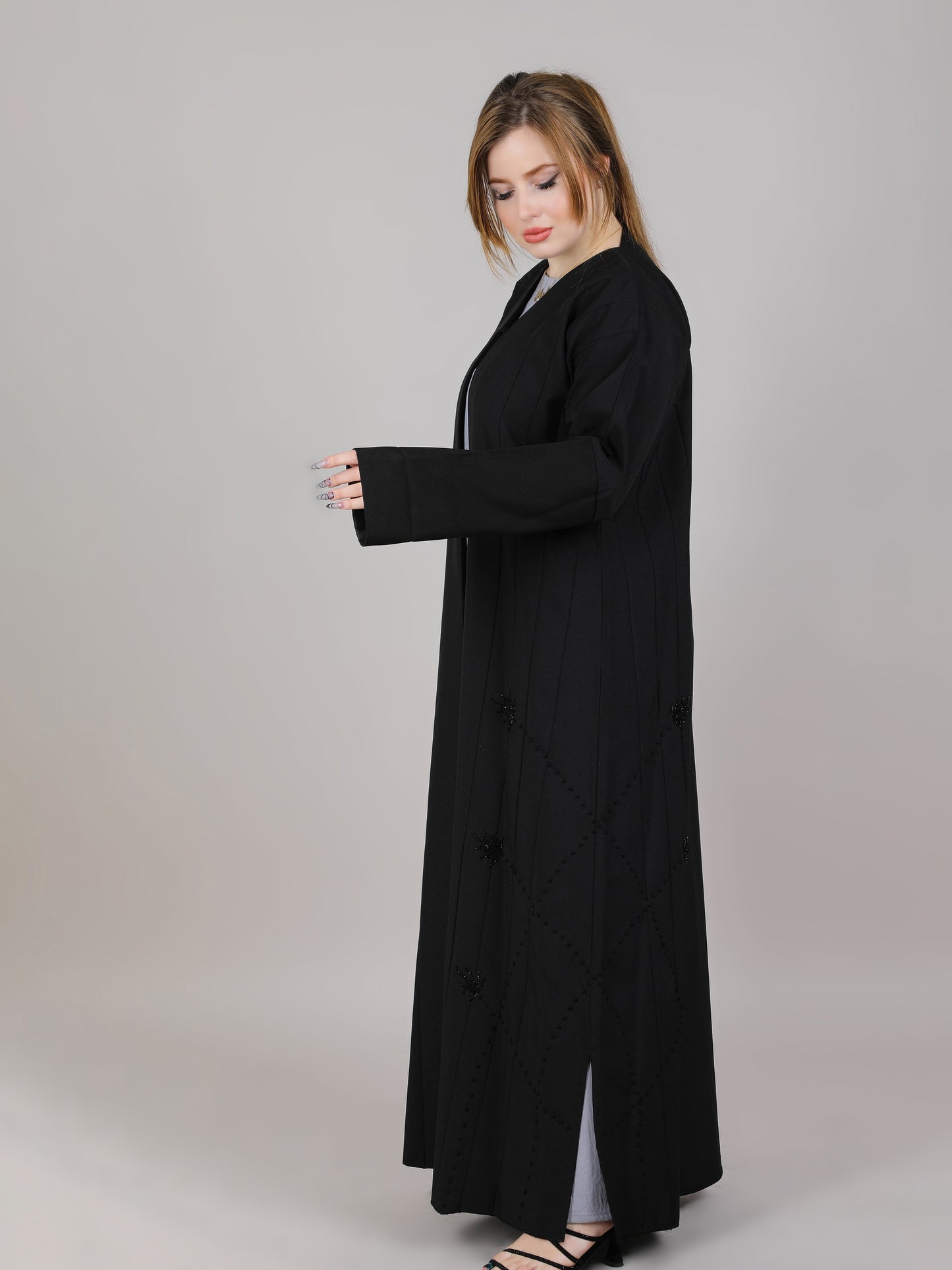 MSquare Fashion V-Neck Crepe Embroidered Open Abaya