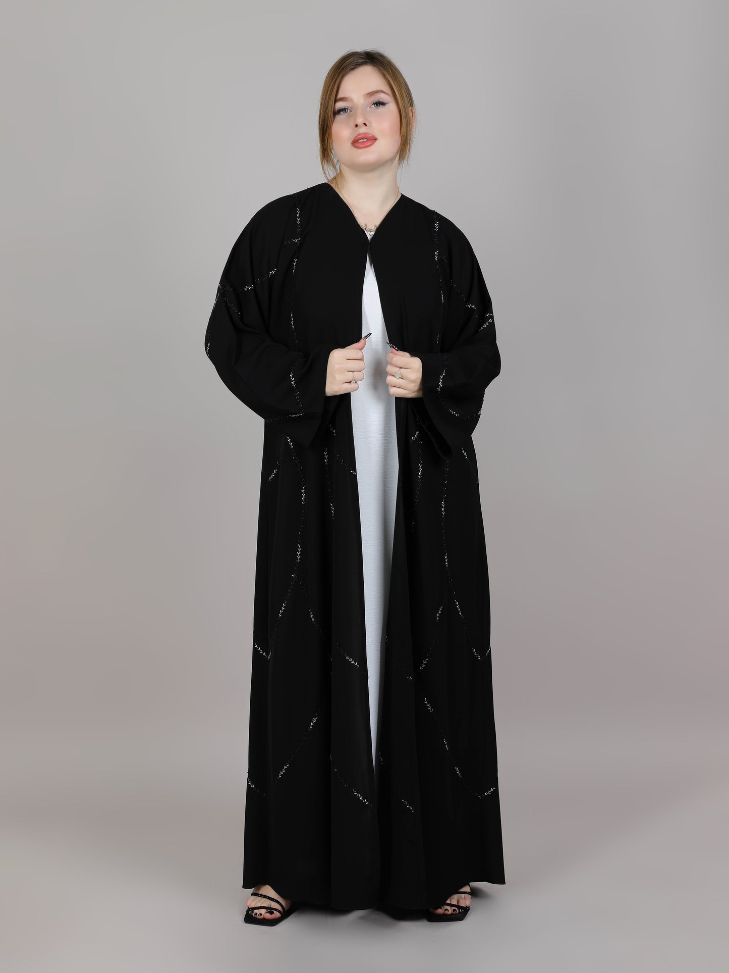 MSquare Fashion Black Contrast Embroidered Abaya